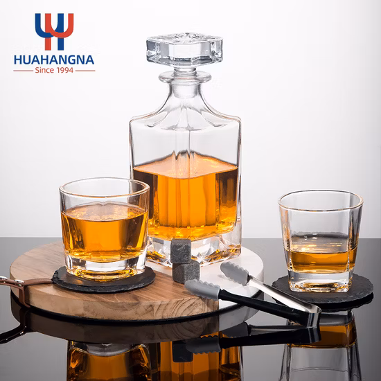 Maßgeschneiderte 500-ml-Wodkaflaschen, 750-ml-Whiskyflaschen, 500-ml-Tequilaflaschen und andere Spirituosenflaschen, Spot-Sale, günstiger Preis, Weinteiler, Xo-Glasflaschen
